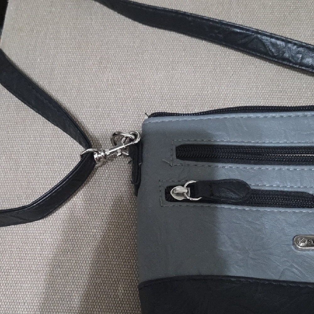Stone Mountain Leather Black and Gray Crossbody Purse Bag Sporty Design Zippers - Picture 5 of 6